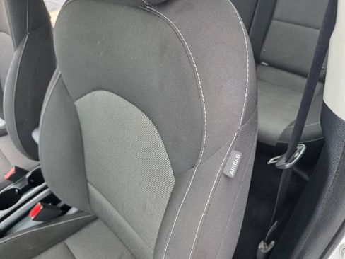 Used 2022 Kia Forte LXS FWD image 15