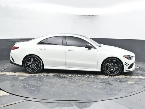 Used 2023 Mercedes-Benz CLA 250 4MATIC image 3