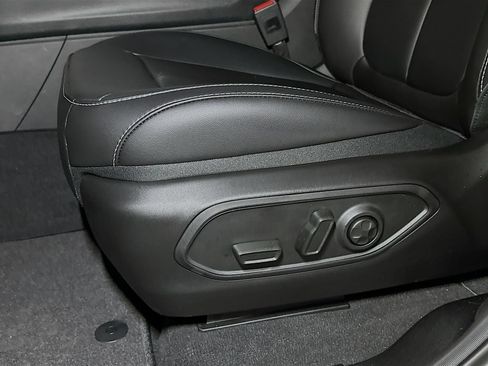 New 2026 Jeep Grand Cherokee Limited AWD/4WD image 14