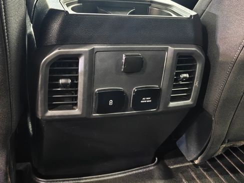 Used 2018 Ford F150 XLT w/ Equipment Group 302A Luxury image 33