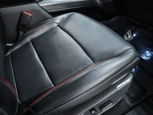 Used 2023 Ford F150 Lariat w/ Equipment Group 502A High image 39