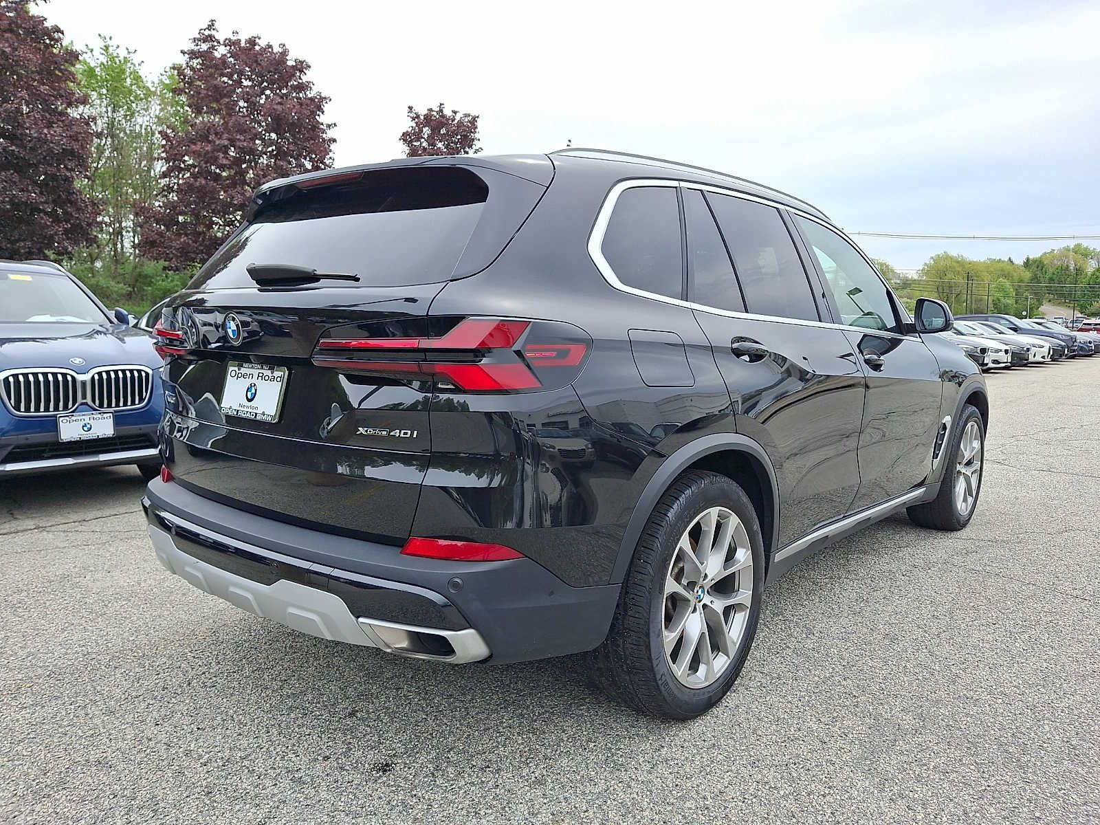 Used 2024 BMW X5 xDrive40i w/ Premium Package AWD/4WD image 6