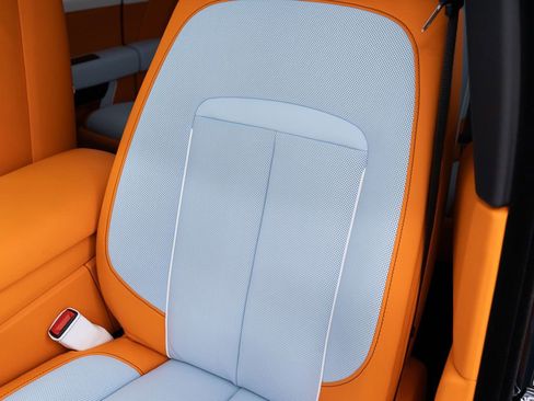 New 2026 Rolls-Royce Cullinan Black Badge image 19