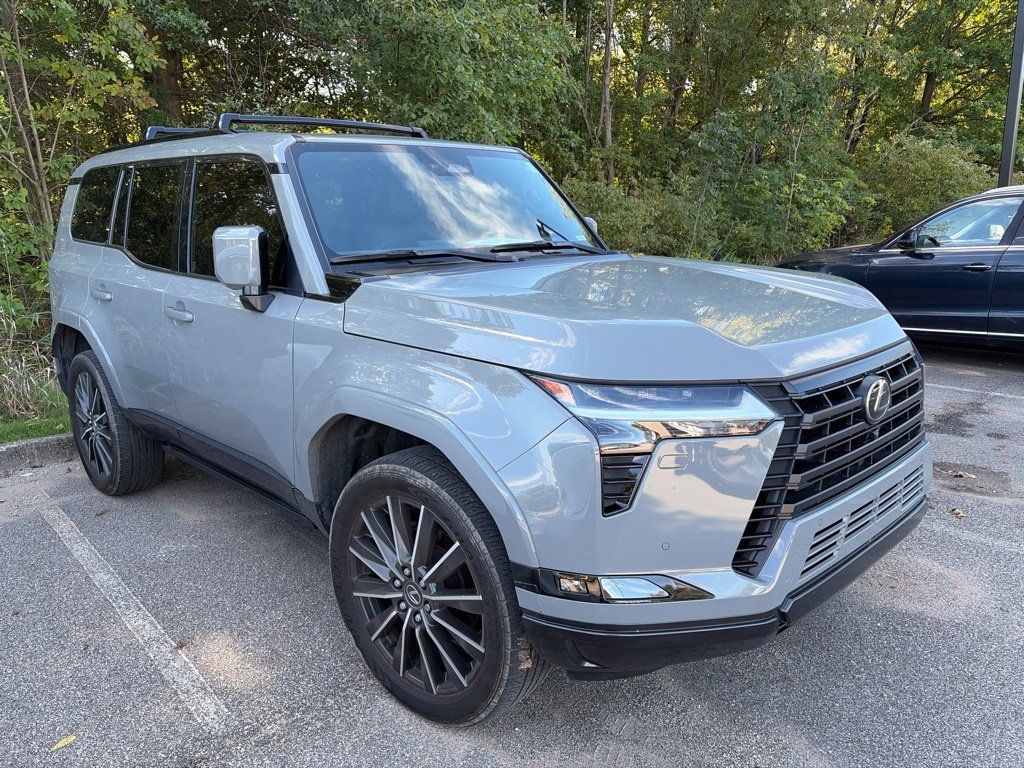 Used 2024 Lexus GX 550 w/ Accessory Package (Z1) AWD/4WD image 3