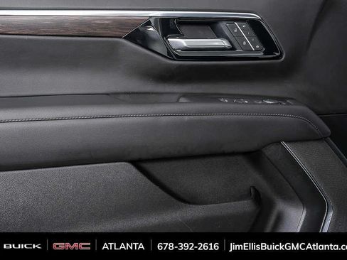 Used 2025 Chevrolet Tahoe LT AWD/4WD image 6