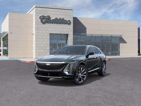 New 2025 Cadillac Lyriq Luxury w/ Nappa Leather Package image 8