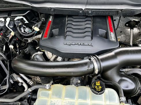 Used 2021 Ford F150 Raptor w/ Equipment Group 801A High AWD/4WD image 9