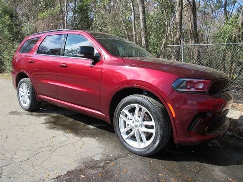Certified 2025 Dodge Durango GT image 1