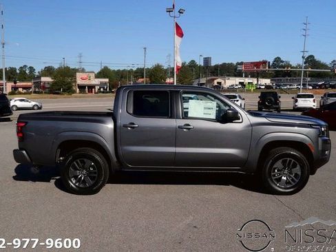 New 2026 Nissan Frontier SV w/ Tow Package AWD/4WD image 4