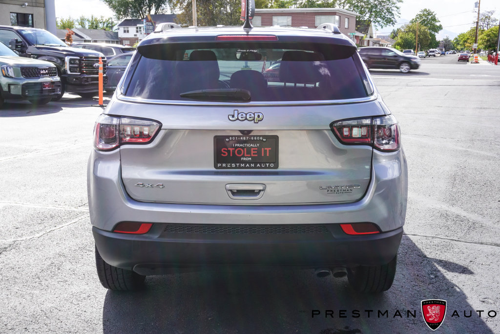 Used 2022 Jeep Compass Limited AWD/4WD image 11