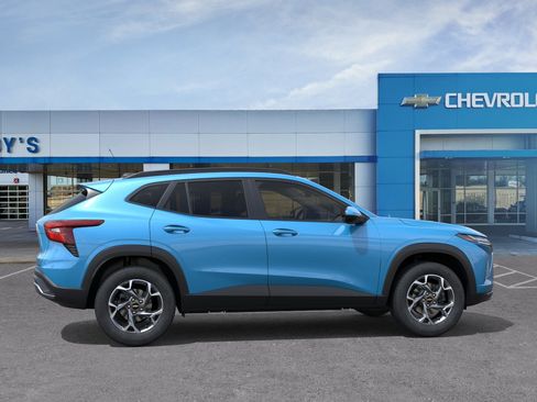 New 2026 Chevrolet Trax LT FWD image 6