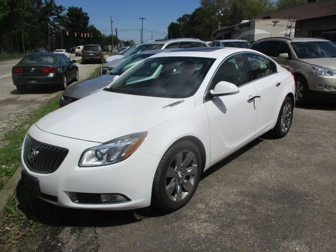 Used 2013 Buick Regal Premium FWD image 3