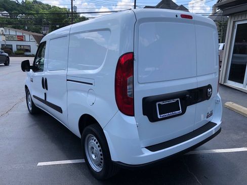 Used 2022 RAM ProMaster City Tradesman FWD image 4