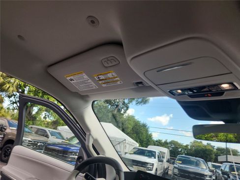 New 2026 Lincoln Navigator Premiere AWD/4WD image 27
