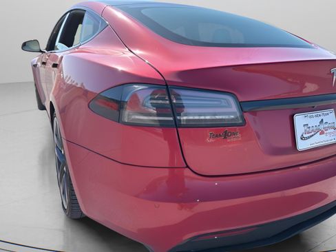 Used 2022 Tesla Model S Base image 8