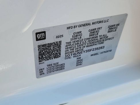Used 2025 GMC Sierra 2500 SLT w/ SLT Premium Package AWD/4WD image 18