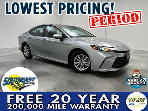 Used 2025 Toyota Camry LE FWD image 1