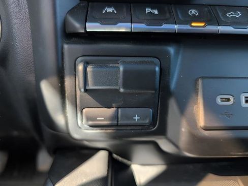 Used 2021 GMC Sierra 1500 AT4 w/ AT4 Value Package image 15