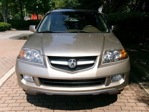 Used 2005 Acura MDX Touring AWD/4WD image 2