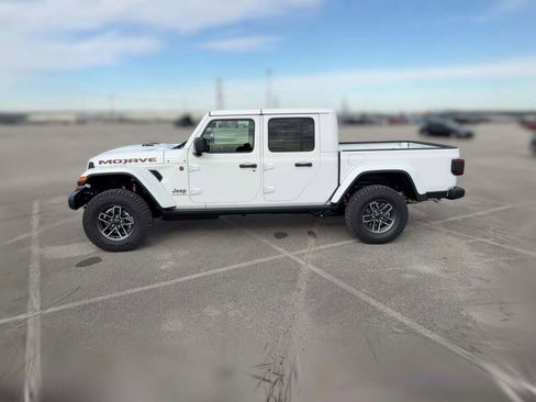 New 2026 Jeep Gladiator Mojave image 6