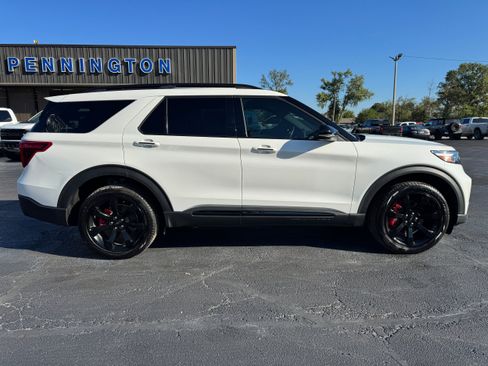 Used 2023 Ford Explorer ST w/ Equipment Group 401A image 8