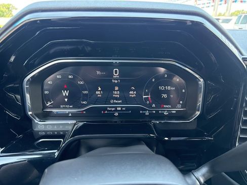 Used 2025 GMC Sierra 1500 SLT RWD image 16