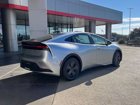 New 2026 Toyota Prius LE image 6