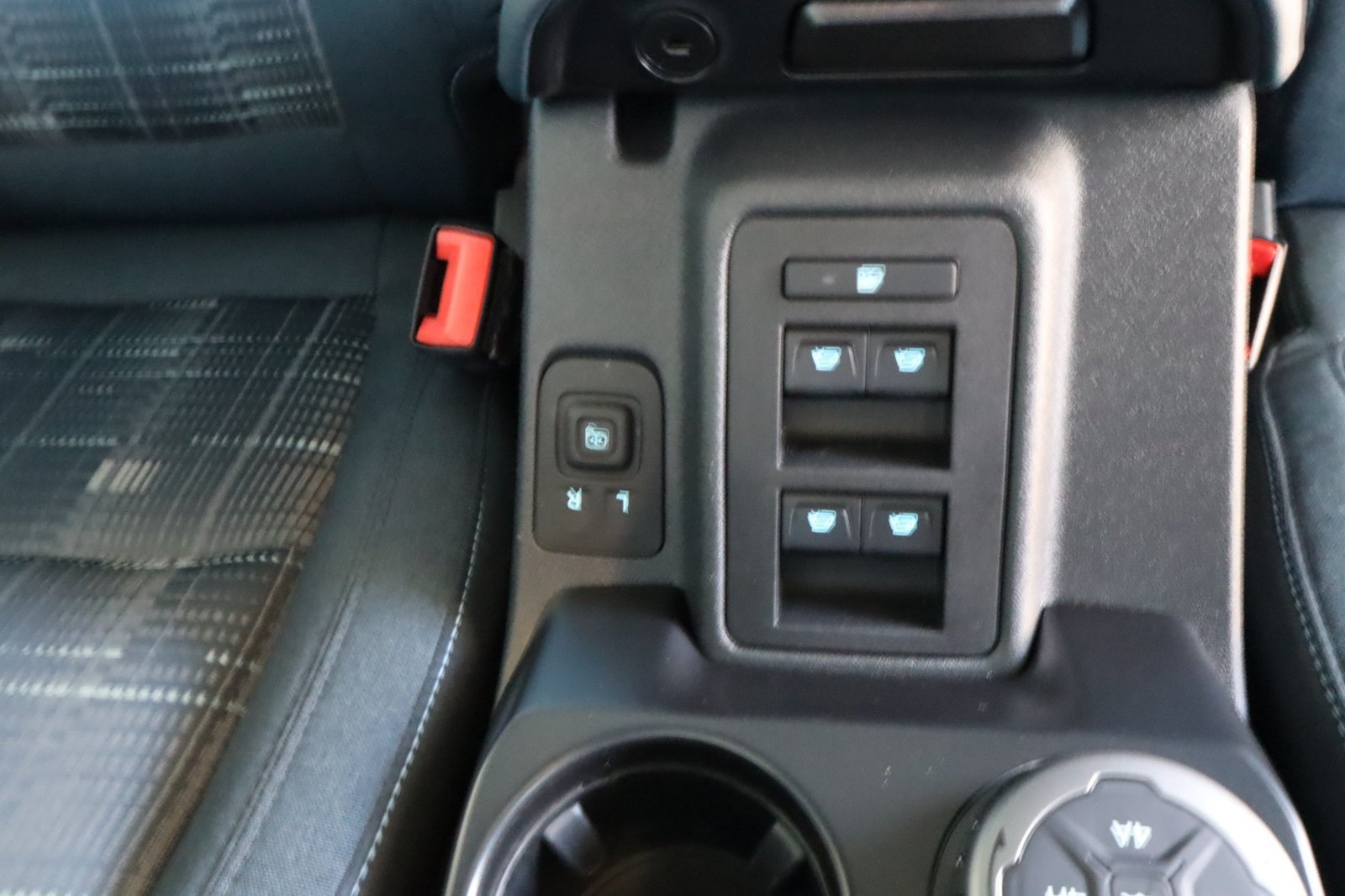 Used 2025 Ford Bronco Heritage Edition AWD/4WD image 20