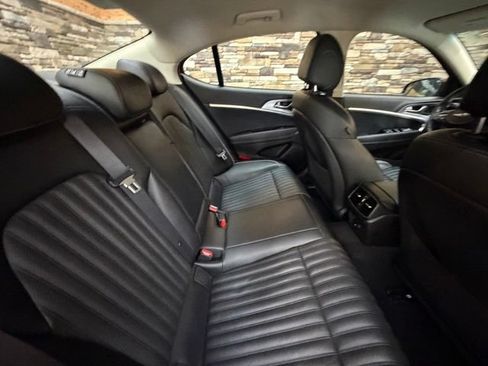 Used 2022 Genesis G70 3.3T AWD/4WD image 35