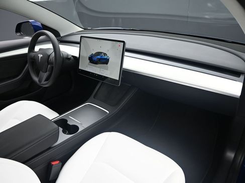 Used 2022 Tesla Model 3 Long Range image 33