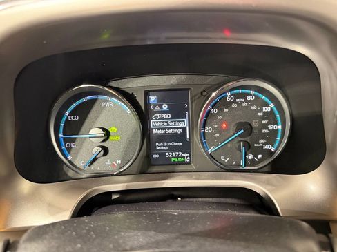 Certified 2018 Toyota RAV4 Limited AWD/4WD image 28