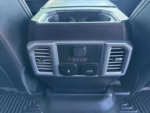 Used 2019 Ford F150 Platinum w/ Equipment Group 701A Luxury AWD/4WD image 33