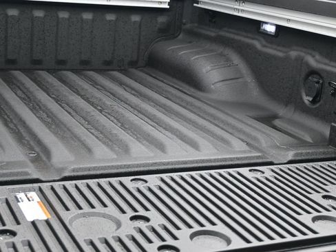 New 2026 Nissan Frontier PRO-4X w/ Pro-4x Convenience Package AWD/4WD image 26