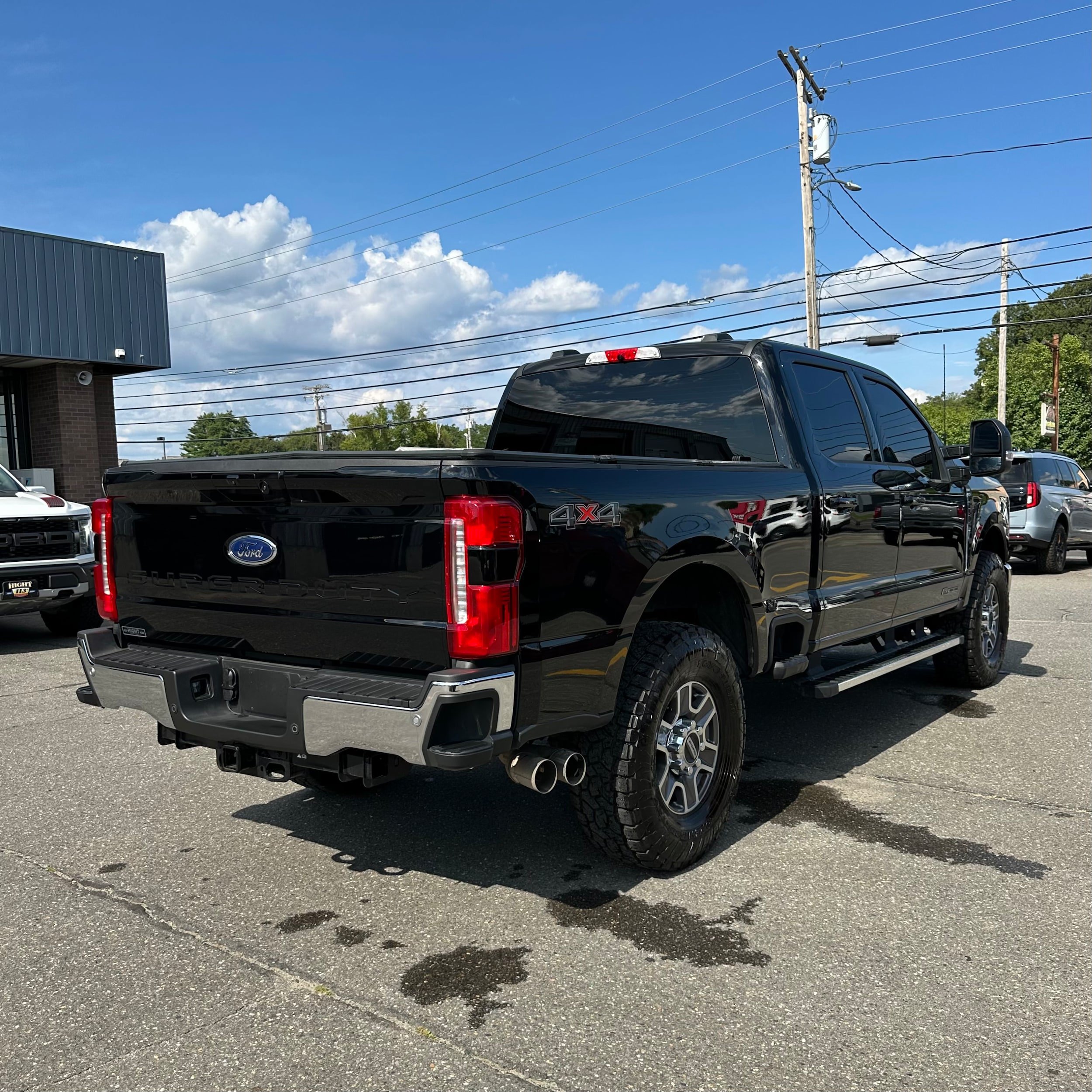 Used 2026 Ford F250 Lariat AWD/4WD image 3