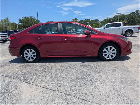 Used 2024 Toyota Corolla LE FWD image 3
