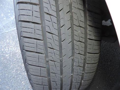 Certified 2023 Cadillac XT5 Sportv w/ Technology Package image 12