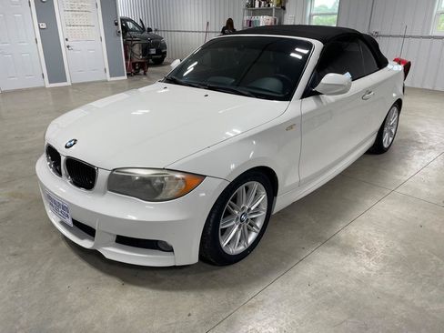 Used 2012 BMW 128i Convertible RWD image 3