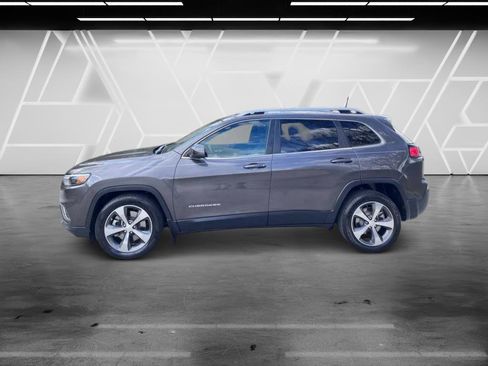 Used 2019 Jeep Cherokee Limited w/ Luxury Group FWD image 6