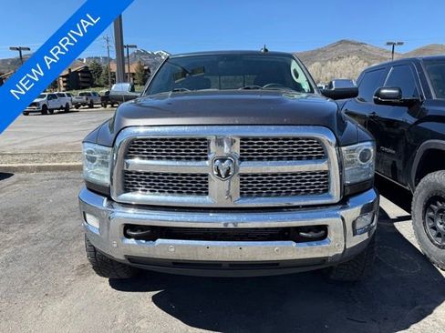 Used 2017 RAM 2500 Laramie w/ Convenience Group AWD/4WD image 2