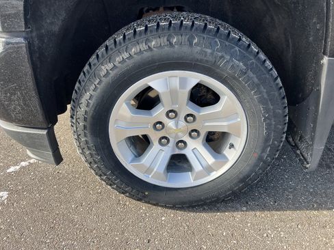 Used 2018 Chevrolet Silverado 1500 LT w/ All Star Edition image 4