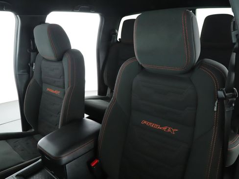 Used 2023 Nissan Frontier PRO-4X w/ Tow Package image 4