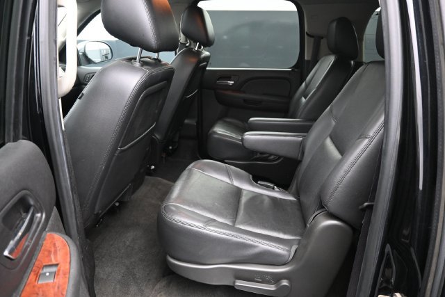 Used 2013 Chevrolet Suburban LTZ AWD/4WD image 16