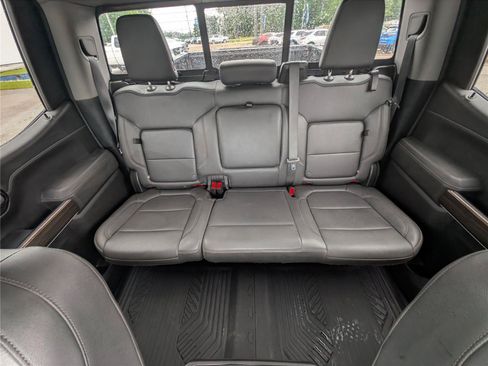Used 2021 Chevrolet Silverado 1500 LT Trail Boss w/ Convenience Package II AWD/4WD image 38