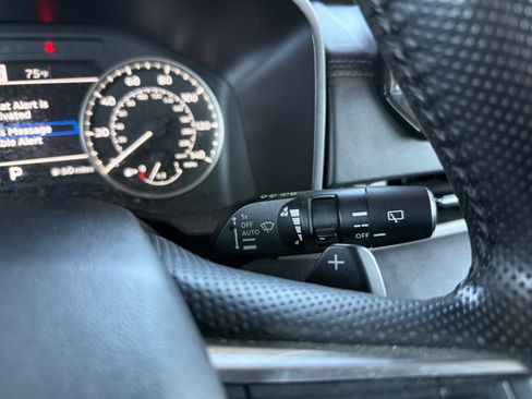 Used 2024 Mitsubishi Outlander SE FWD image 17
