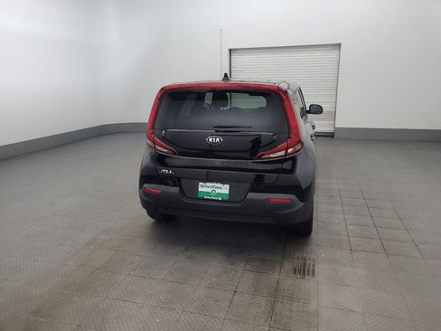Used 2021 Kia Soul LX FWD image 7