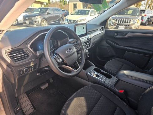 Used 2024 Ford Escape Active image 9