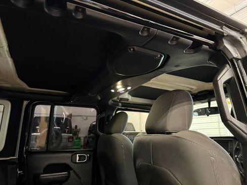 Used 2021 Jeep Wrangler Unlimited Sport w/ Cold Weather Group AWD/4WD image 19