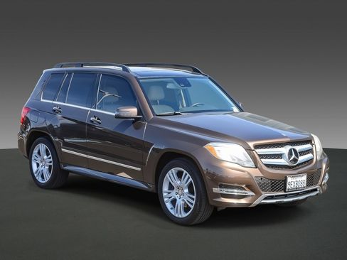 Used 2015 Mercedes-Benz GLK 350 2WD image 5