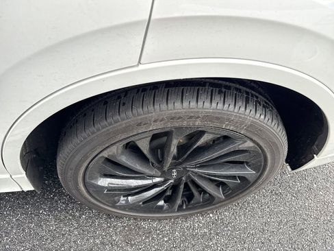 Used 2025 Lincoln Aviator Reserve w/ Equipment Group 201A image 9