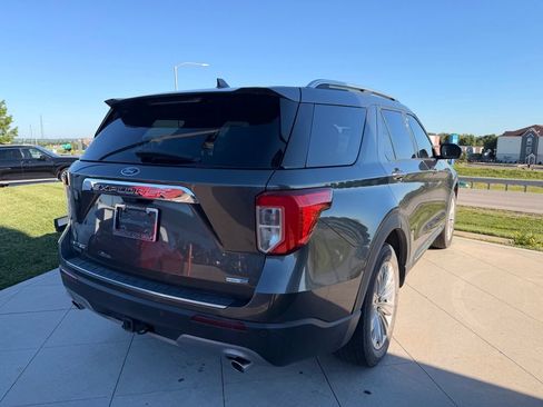 Used 2020 Ford Explorer Limited w/ Class III Trailer Tow Package AWD/4WD image 9